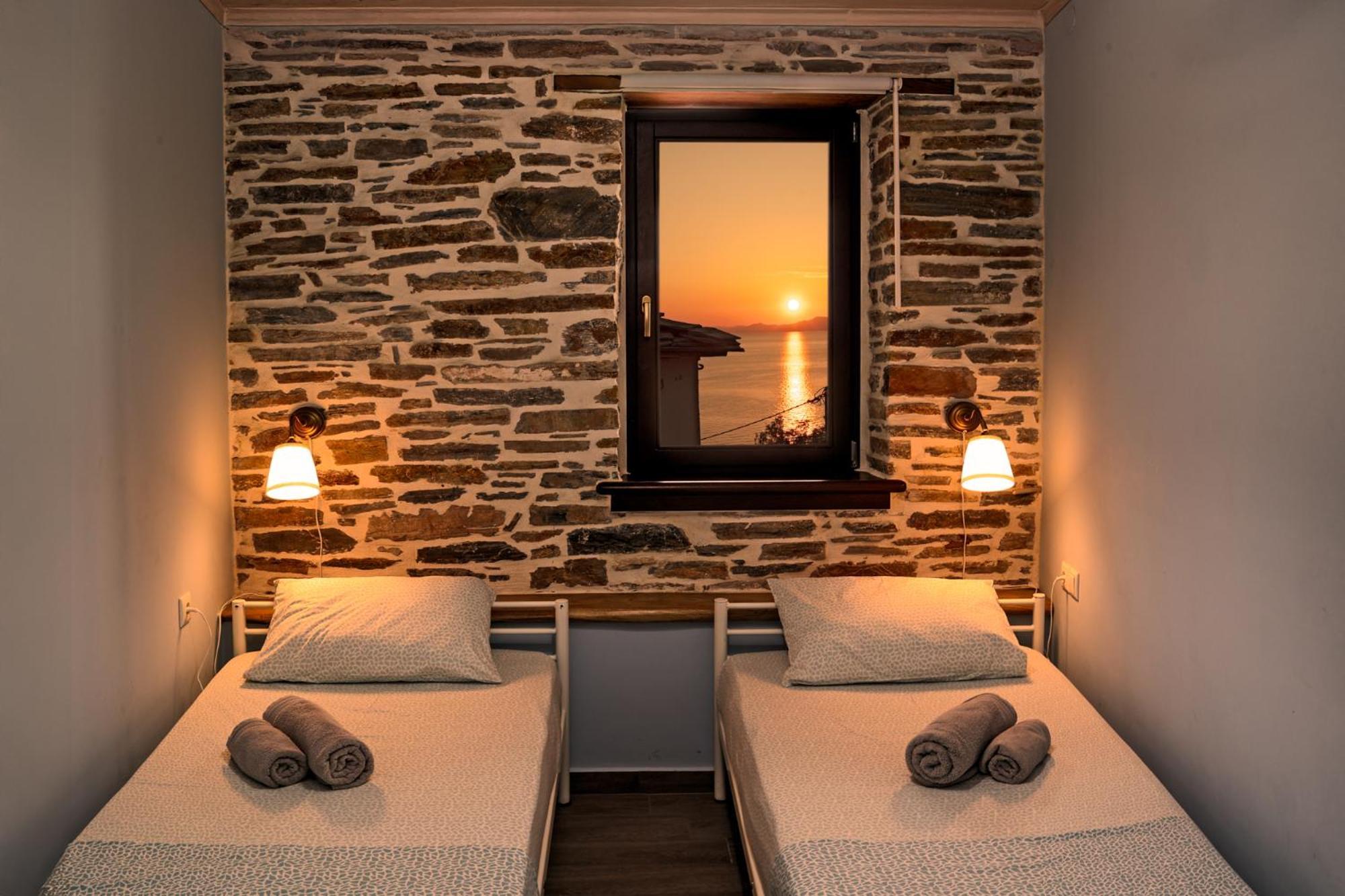 Με Θέα Το Ηλιοβασιλεμα 2 Villa Afissos Bagian luar foto